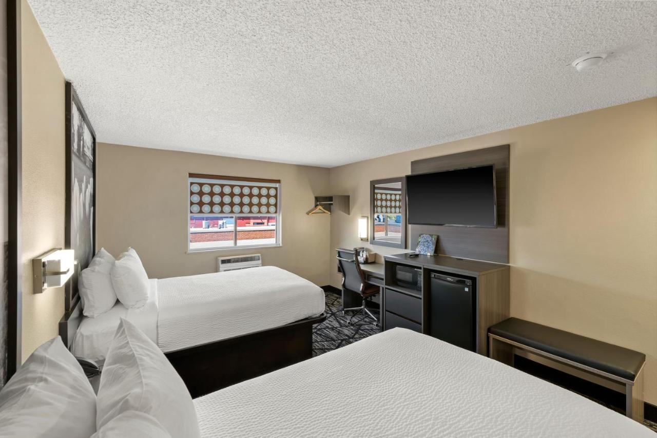 Super 8 By Wyndham Charlottesville Exterior foto