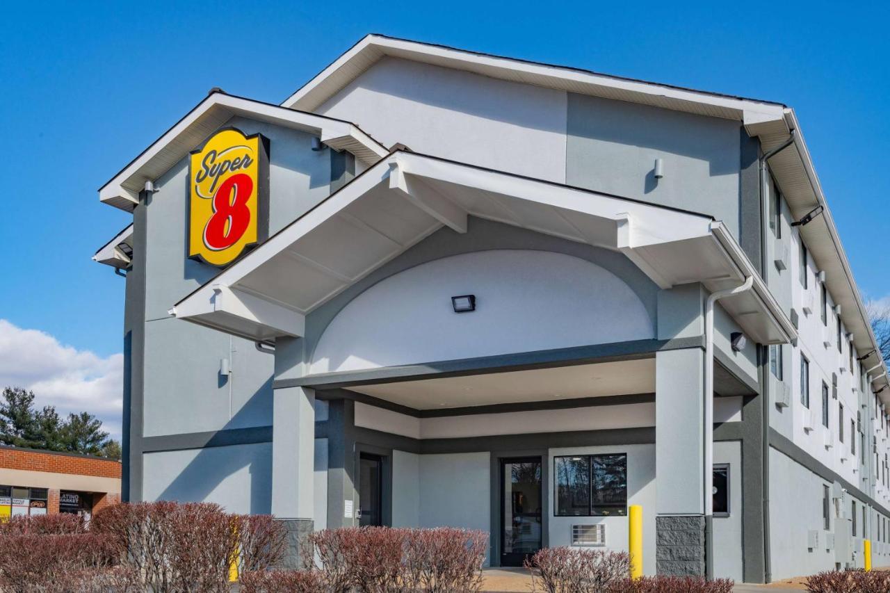 Super 8 By Wyndham Charlottesville Exterior foto